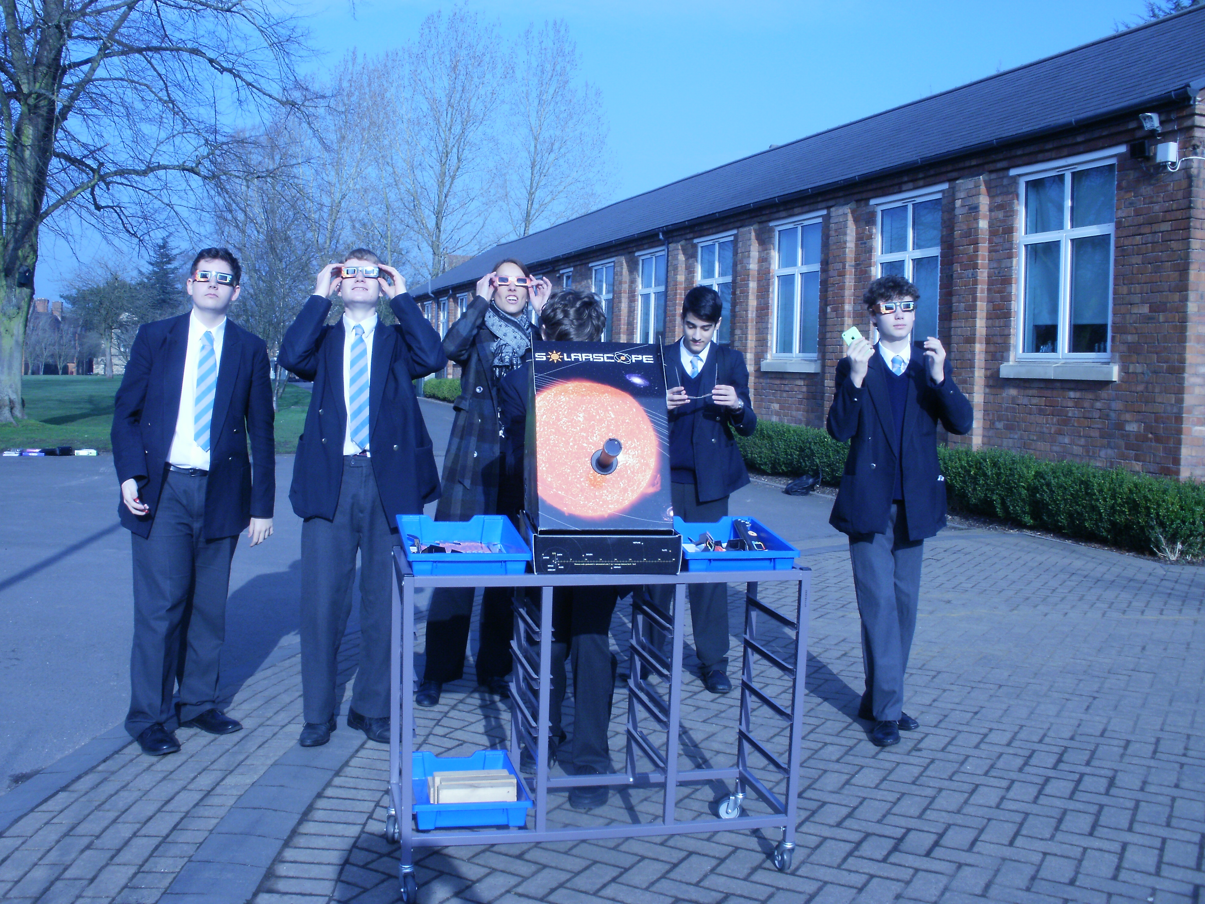 Pupils waiting for the solar eclipse (8.46am)